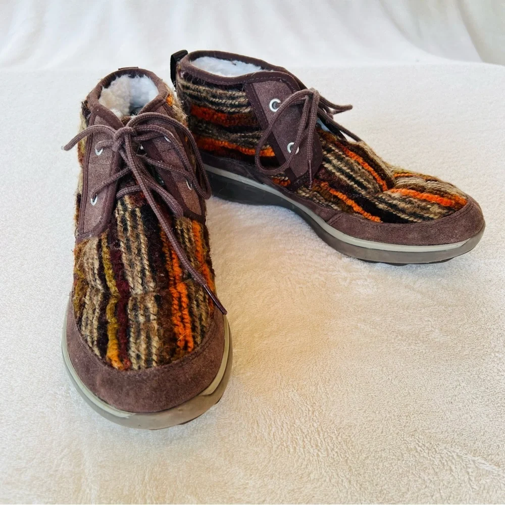 MERRELL PECHORA WESTERN WOOL CHUKKA BOOTS SHERPA ANKLE LACE UP SIZE 9